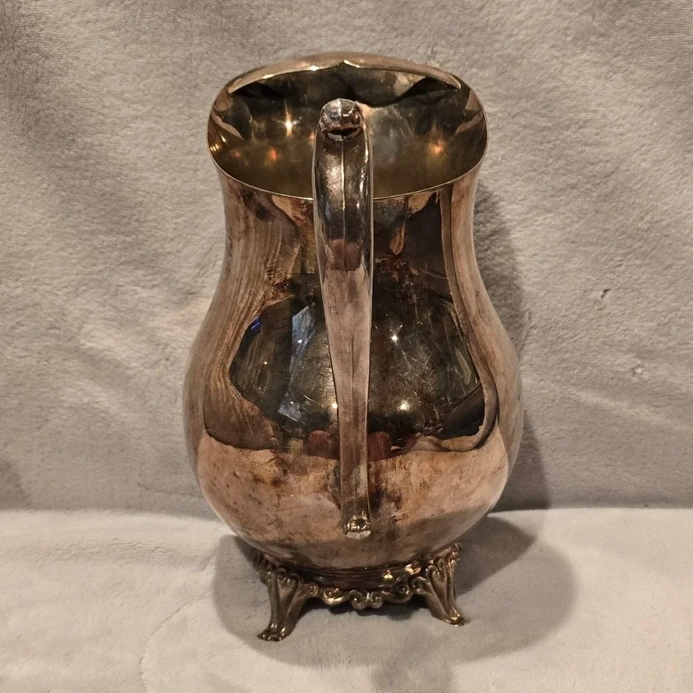 Vintage‎ FB Rogers Silver Co 1883 Footed Silver Plate Water Pitcher Ice Guard